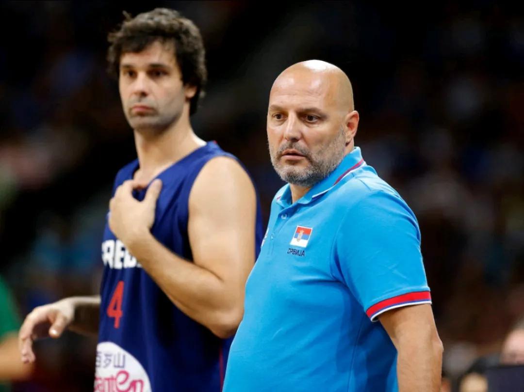 今晚cctv5转播篮球直播（CCTV5直播！中国男篮主场征战世预赛，洋帅迎首秀姚明很紧张）