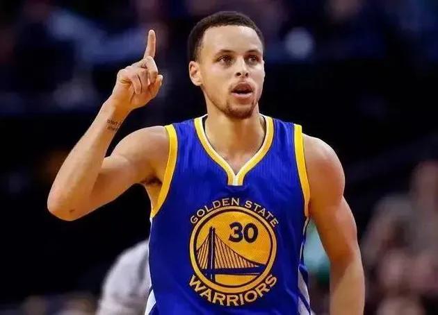 nba2004年总冠军（科比在09年拿到FMVP之前是联盟第一人吗？那库里呢？）