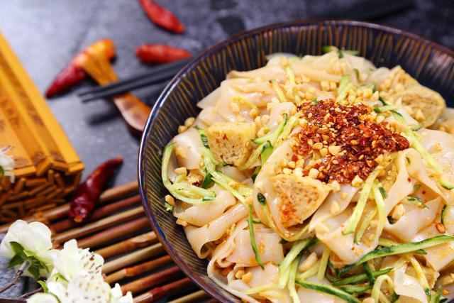 晚上买什么小吃好（晚上买什么小吃赚钱）