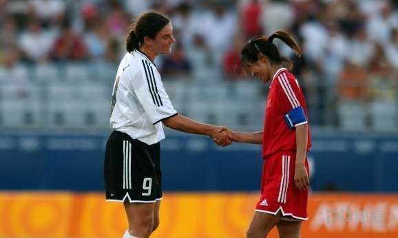 中国女足世界杯历届成绩(中国女足历届奥运成绩单:曾勇夺银牌 多次止步淘汰赛)