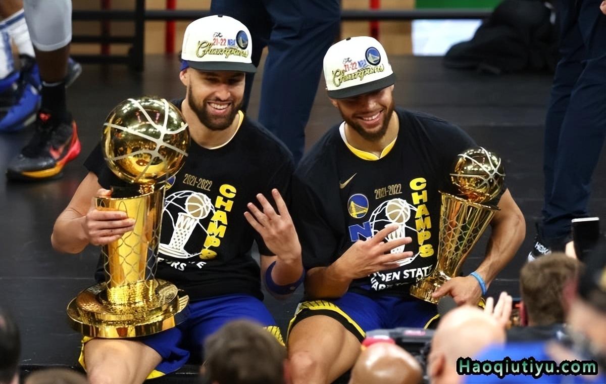 勇士夺冠回放(2021-22赛季NBA总冠军勇士夺冠游行 全场录像)