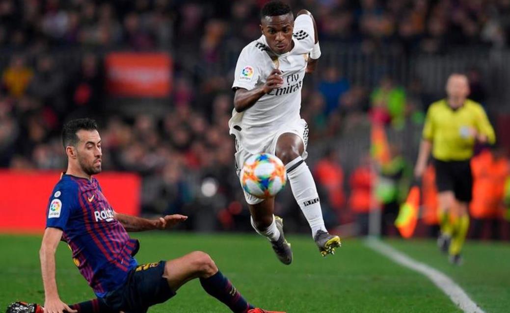 孙兴慜被称为是职业球员的标杆（创纪录！孙兴慜再获认可，比肩姆巴佩，成足坛标杆）