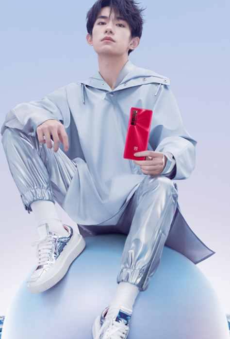 华为哪款手机适合父母（给父母买华为手机哪款比较好）