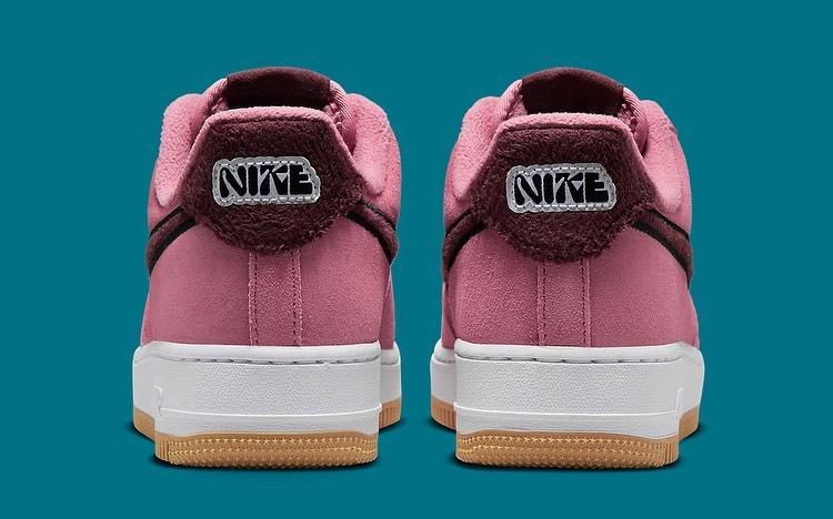 蓝白色篮球鞋（耐克新品！东契奇1代多配色曝光，Zion2新配色质感佳，AF1有惊喜）