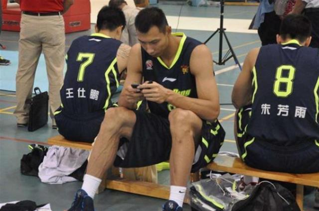 宏远老板娘宏远老板娘吴迪简介(吴迪:易建联的老板娘)