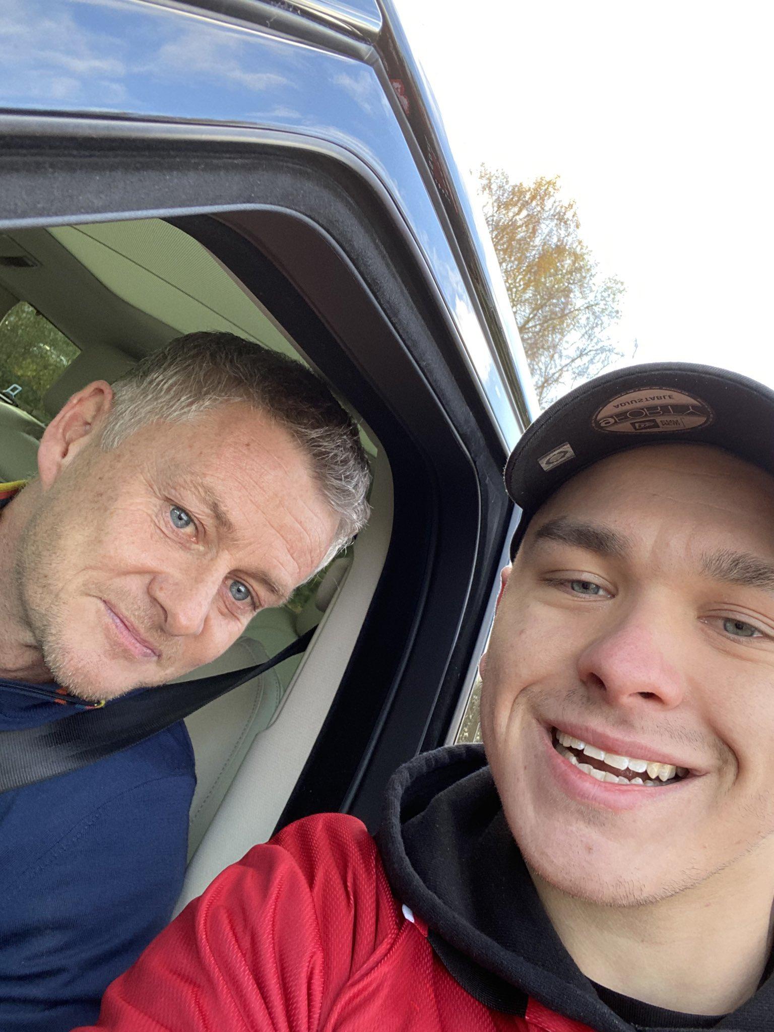 索尔斯克亚尽力了吗（索帅离开曼联后为女儿留在曼市，称已尽力！朗尼克暗批其用人决策）