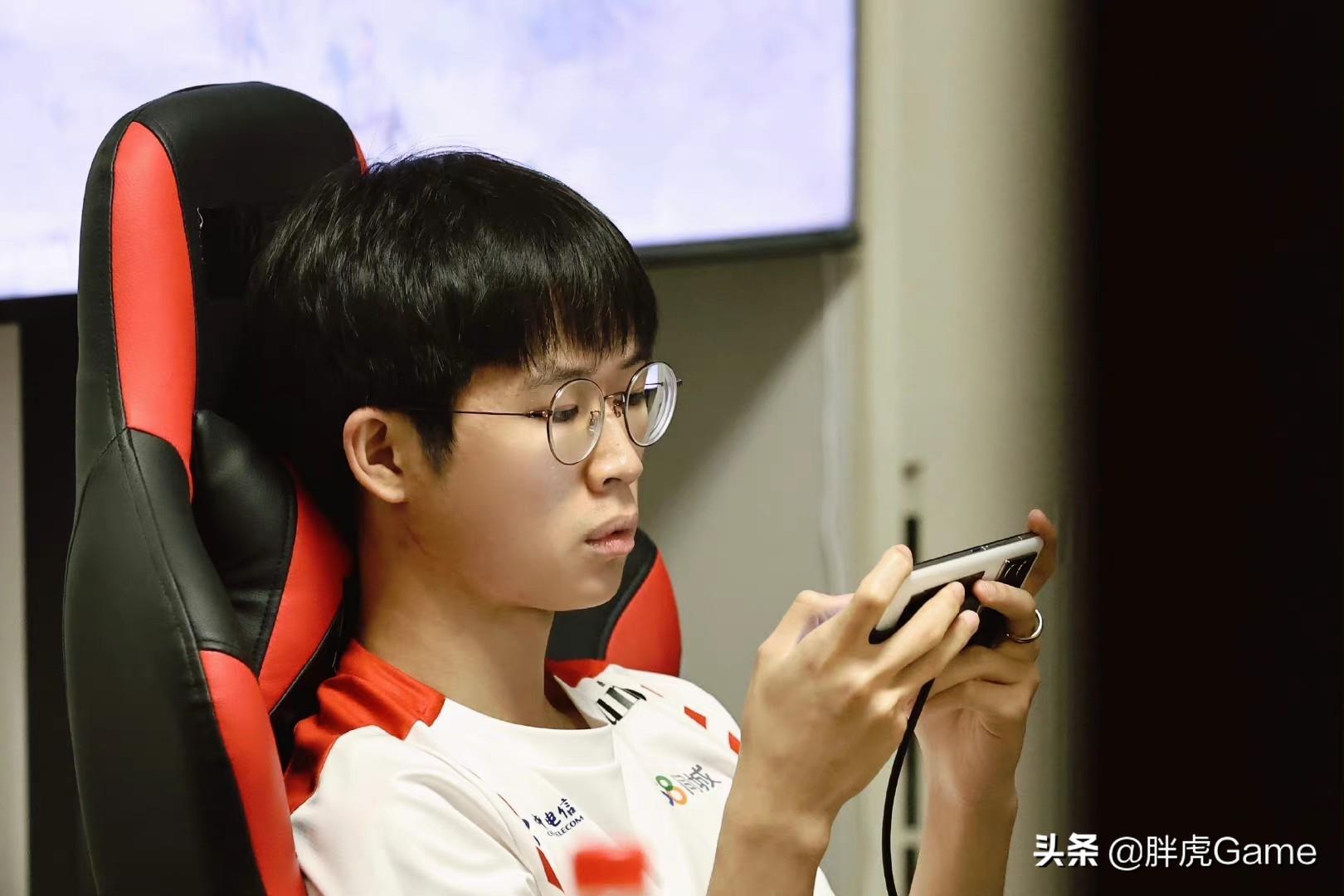 整体阵容缺陷暴露（决胜局AG输在太自信！Gemini指出阵容缺陷，久诚不该拿守约）