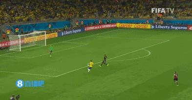 14年什么时候世界杯（历史上的今天：世界杯半决赛巴西1-7德国，遭遇队史最惨痛失利）