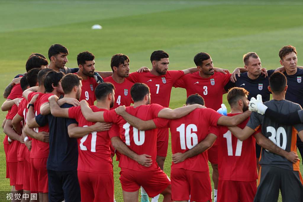 世界足球队伍排名(卡塔尔世界杯来了,32支队伍谁笑到最后?)