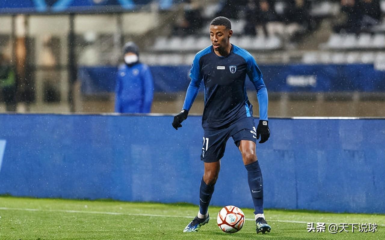 索肖与巴黎争夺开门红（法乙第一轮！索肖对阵巴黎FC，谁能取得赛季开门红？）