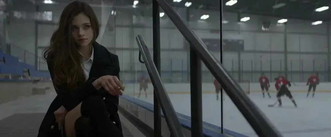 有地狱1980年由(恐怖片导演才是选美界的祖师爷!这些恐怖片女主一个比一个惊艳)