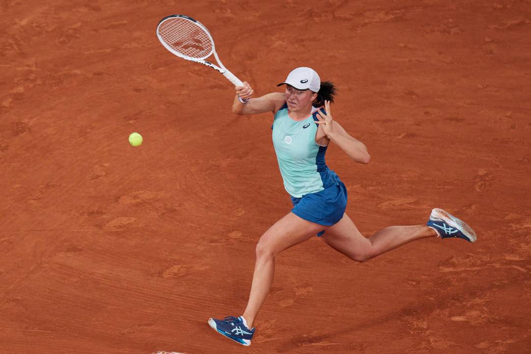 2020澳网女单决赛（35连胜！“摇滚女孩”斯瓦泰克第二次加冕法网女单冠军）