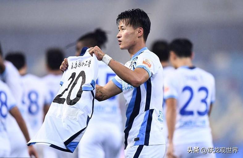 大连足球直播(文体直播大连人VS广州队!李学鹏还欺负商隐吗?郑智或迎12轮不胜)