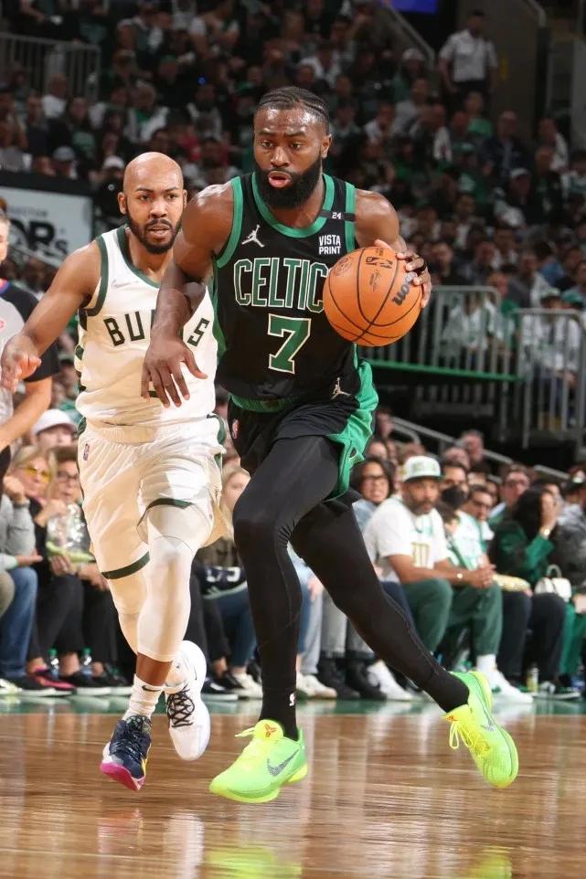 明天NBA雄鹿有望大胜绿军(抢七大战!按照互相各赢一场的剧本,提前预测一波雄鹿险胜绿军)