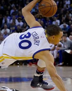 欧文十大过人（若NBA球星变向分4个等级：罗斯S级，欧文华丽过人SS，那SSS多猛？）-华海博客