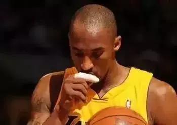 打篮球吃萝卜了怎么快速好（打球时动不动就吃萝卜，怎么应急处理会好得快？）