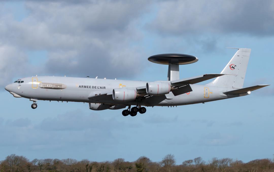 国际足联世界杯的举办周期是(多国云集卡塔尔,升级空中安保,保障世界杯)