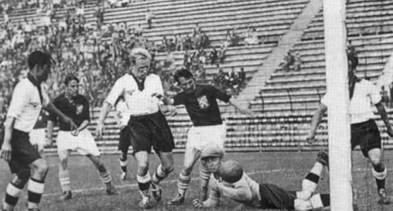 不赢世界杯全杀（历史上代价最大的世界杯，不夺冠队员全枪毙，网友：国足有救了？）