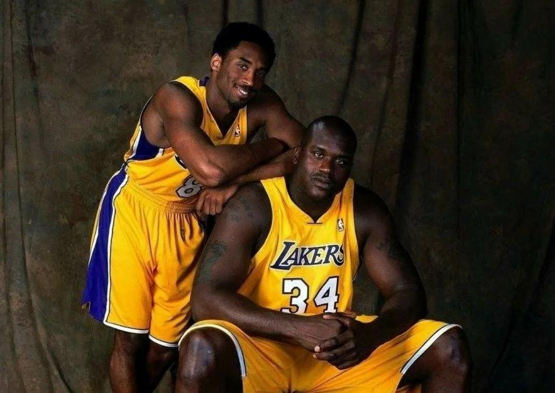 篮球比赛科比球员分析图（NBA最好的冠军搭档，为何科比生涯荣誉更胜一筹，对比给出答案）