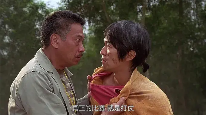 足球比赛都是在演戏吗（《少林足球》幕后：赵薇被骂，内地禁映，周星驰和投资人打官司）