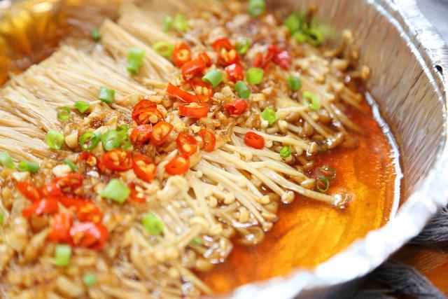 晚上买什么小吃好（晚上买什么小吃赚钱）