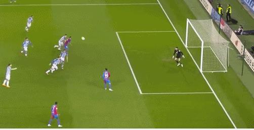 费兰助攻奥巴梅扬破门（西甲-巴萨1-0皇家社会 费兰助攻奥巴梅扬头球破门）