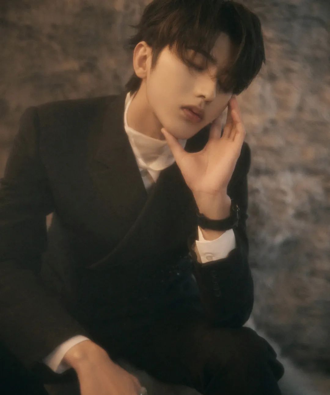 nba推广大使蔡徐坤（蔡徐坤回应被前公司“讨钱”，称并非最终结果，网友纷纷为其说话）