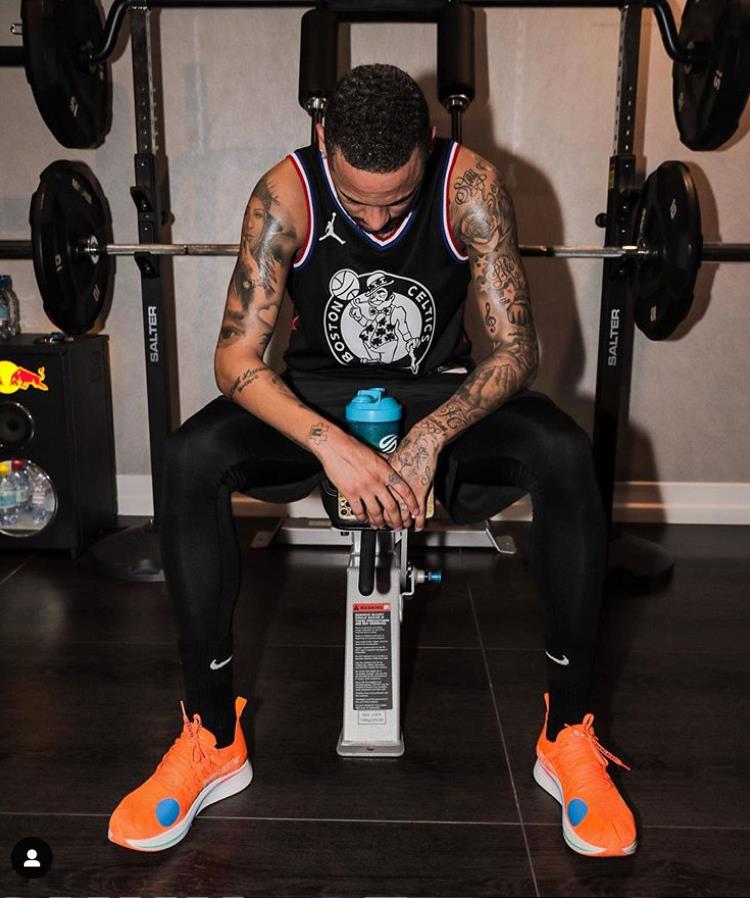 巴西球王内马尔有多帅（多才多艺的宝藏男孩？内马尔唱跳rap篮球都会！隔离期生活太丰富）