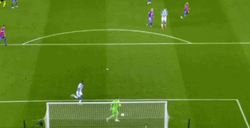 费兰助攻奥巴梅扬破门（西甲-巴萨1-0皇家社会 费兰助攻奥巴梅扬头球破门）