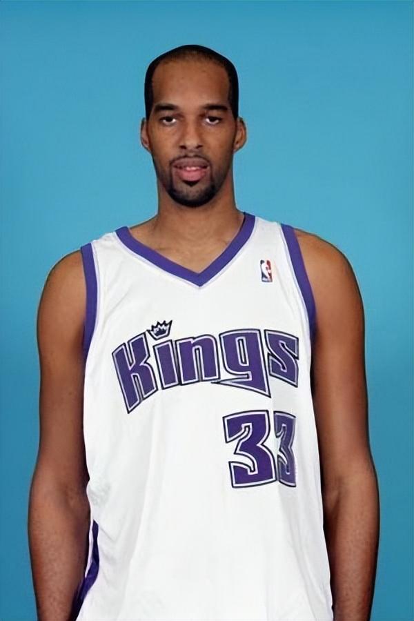 中国进入过nba的球员名单(六位在NBA效力的中国球员,是否超越了自己的模板?姚明无愧状元)