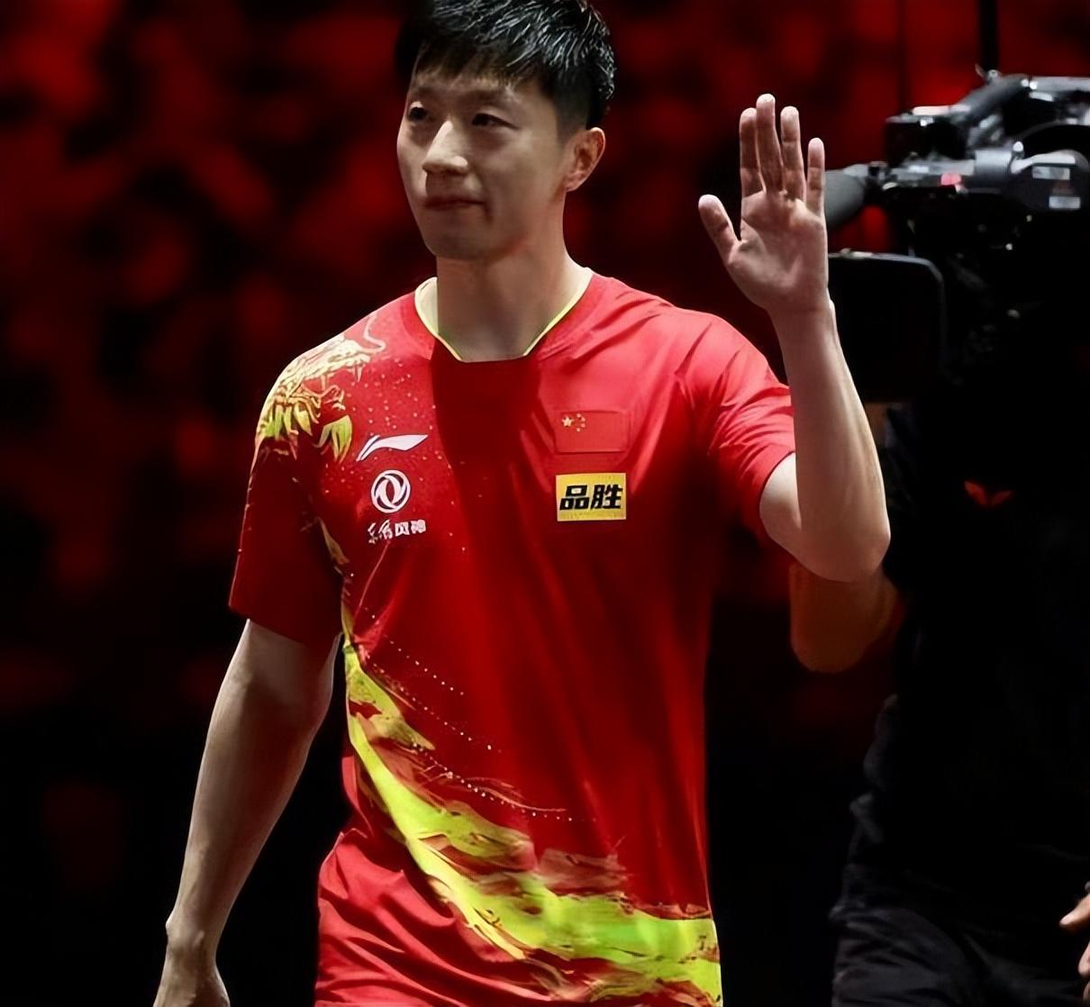 马龙目前一共获得多少金(26个世界冠军,加盟北京体育局20年,马龙级别年薪如何?)