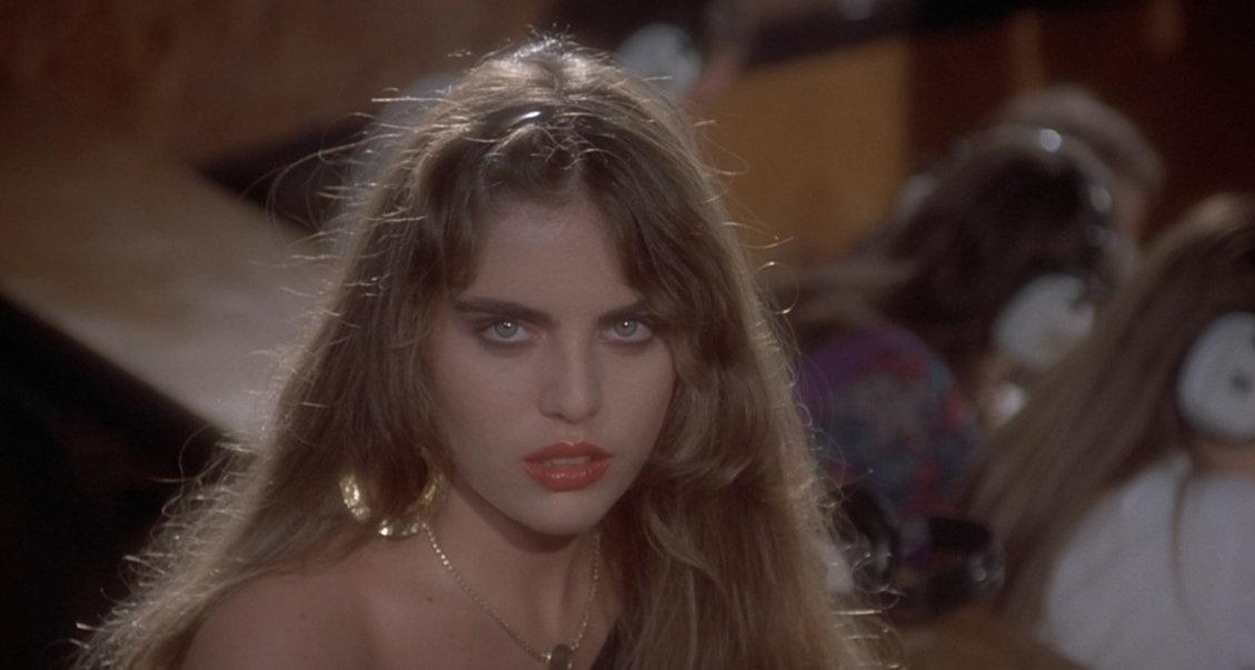 有地狱1980年由(恐怖片导演才是选美界的祖师爷!这些恐怖片女主一个比一个惊艳)