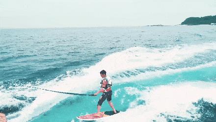 在哪里可以游艇拍照(2022年三亚游艇出海有哪些海上娱乐项目最值得期待和体验?)