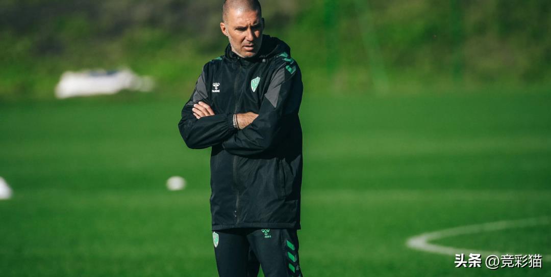 罗德兹足球俱乐部(秦游夏:法乙单场 圣埃蒂安VS罗德兹)