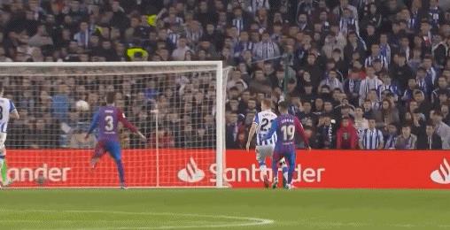 费兰助攻奥巴梅扬破门（西甲-巴萨1-0皇家社会 费兰助攻奥巴梅扬头球破门）