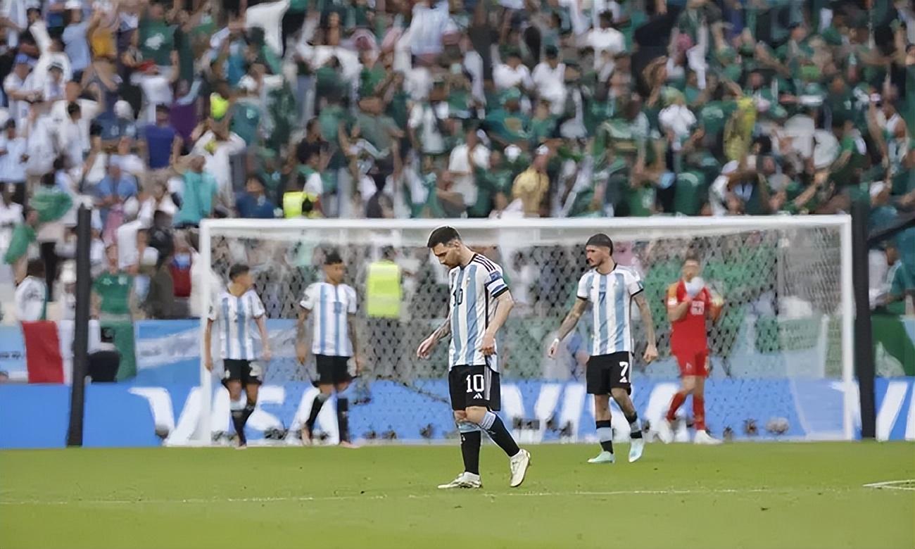 18年世界杯沙特世预赛（国足世预赛1-1沙特，沙特世界杯2-1阿根廷，国足战阿根廷能赢几球）