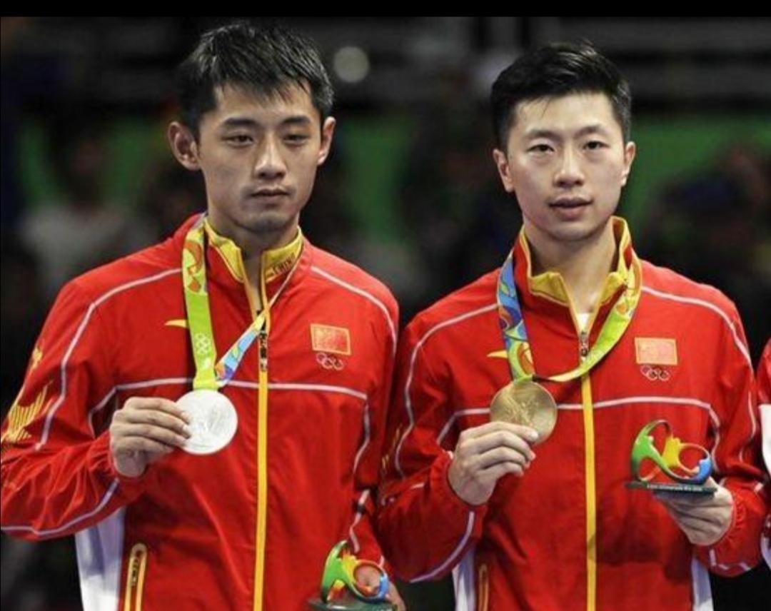 一个人练足球尴尬吗(关于国内屡次出现所谓的足球少年而引发的一些思考)