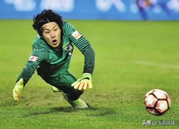 足球门将能上场踢球吗(为什么中超不允许外援门将?门将在所有位置中有多重要?)
