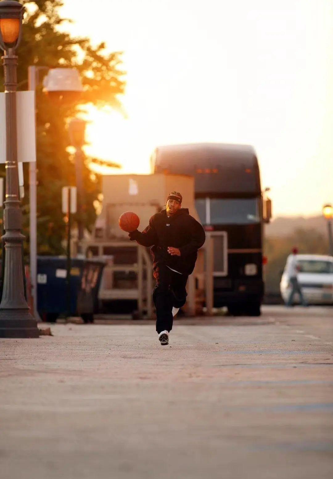 艾弗森球鞋系列（无冠也可奉为信仰的超级巨星！艾弗森未复刻签名鞋全盘点）