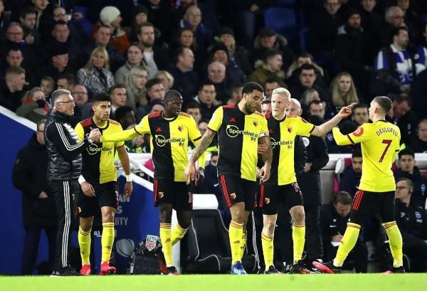 55直播体育直播时间(CCTV5+今日周日21:55直播 曼联全力争胜 沃特福德挣扎保级)