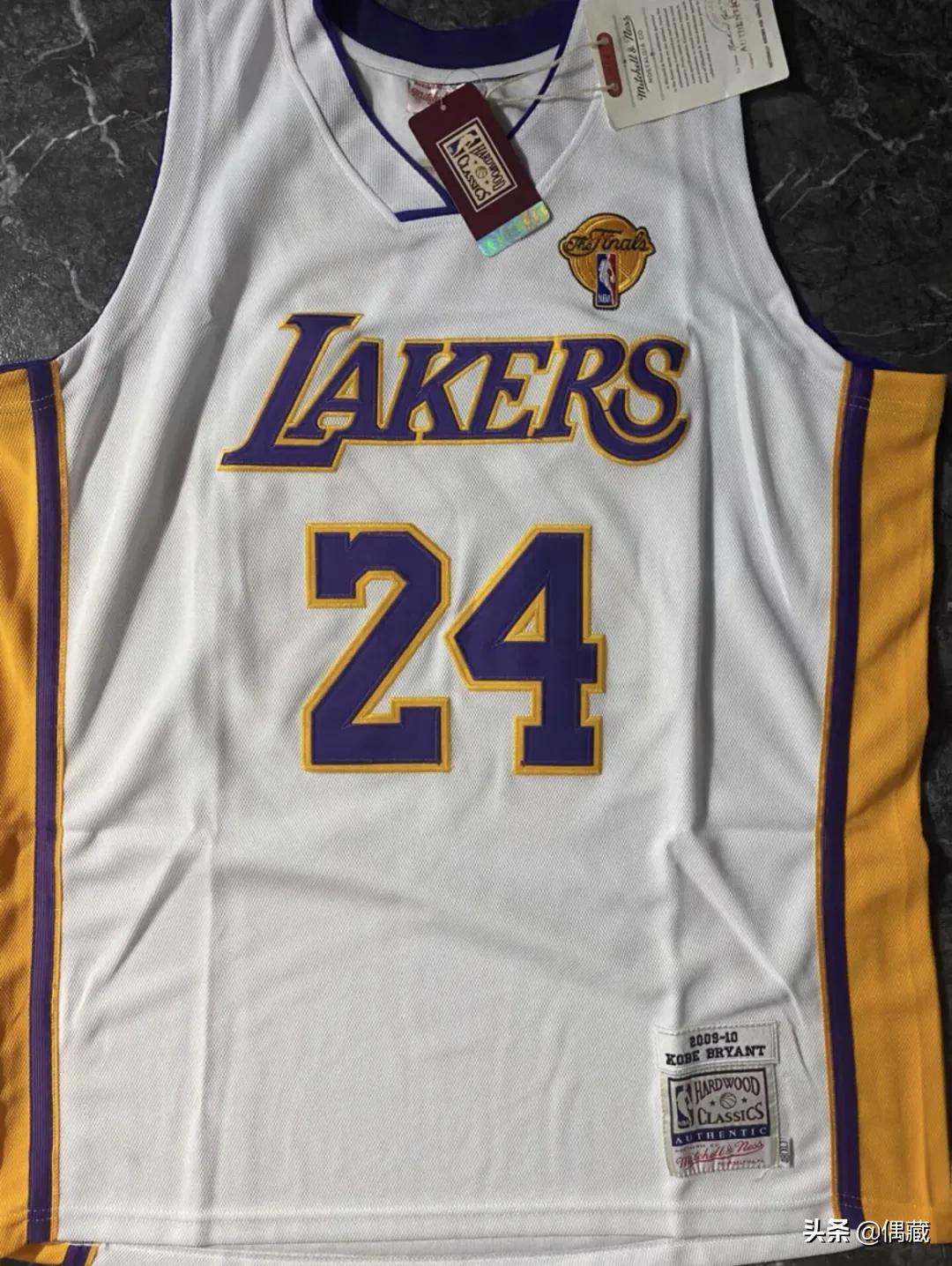 nba球衣怎样识别真假(如何分辨科比亲签真假?这里可能有你要的答案)