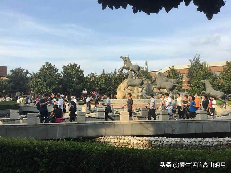 秦始皇兵马俑（秦始皇兵马俑）