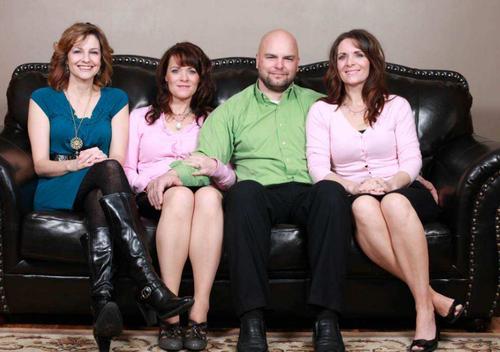 世界上最缺少男人的10个国家（全球10大奇缺男人的国家：女人太多“愁着嫁人”，男人成为抢手货）